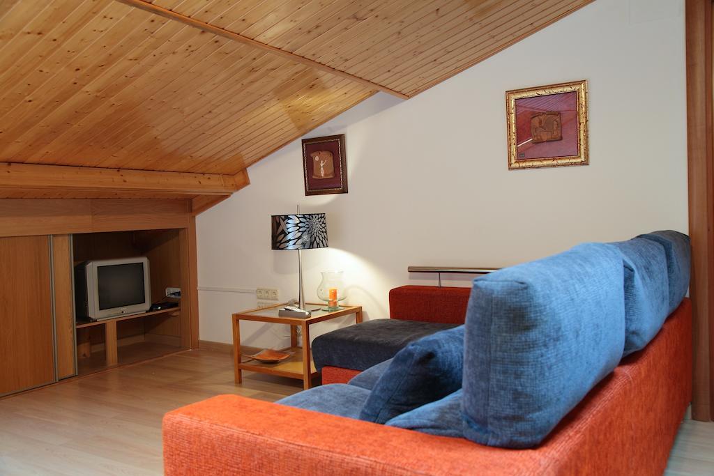 Vivienda Turistica Los Mesones Agreda Luaran gambar